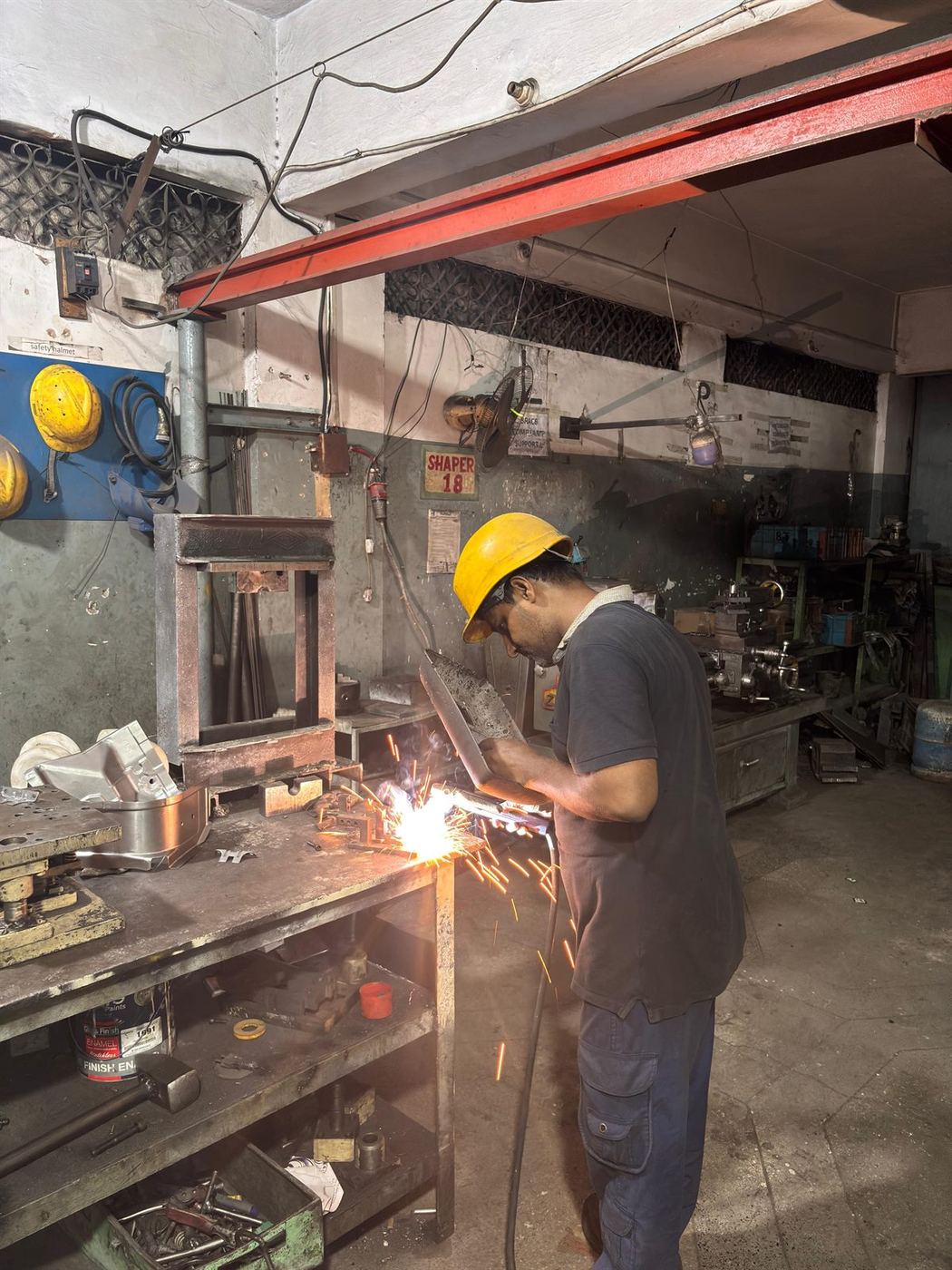 Automotive progressive and transfer die designing and tooling workshop at Halfman Engineering